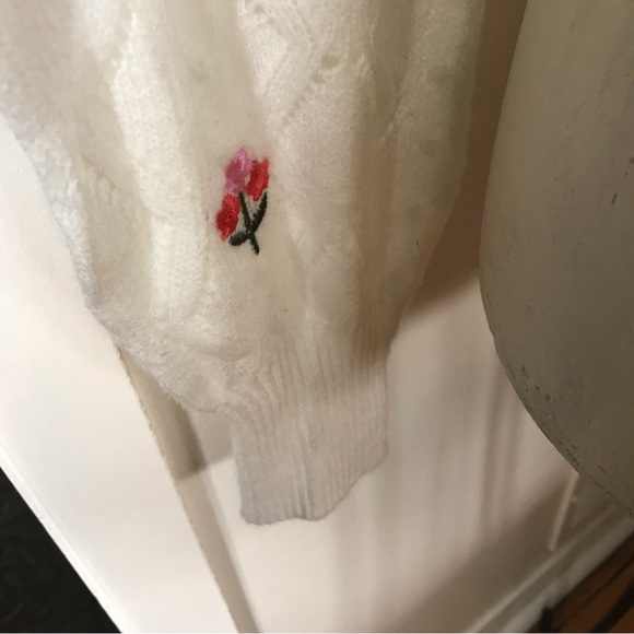 Dreamers by Debut Grandamacore Cardigan with Embroidered Flowers - Size Medium - Picture 4 of 14